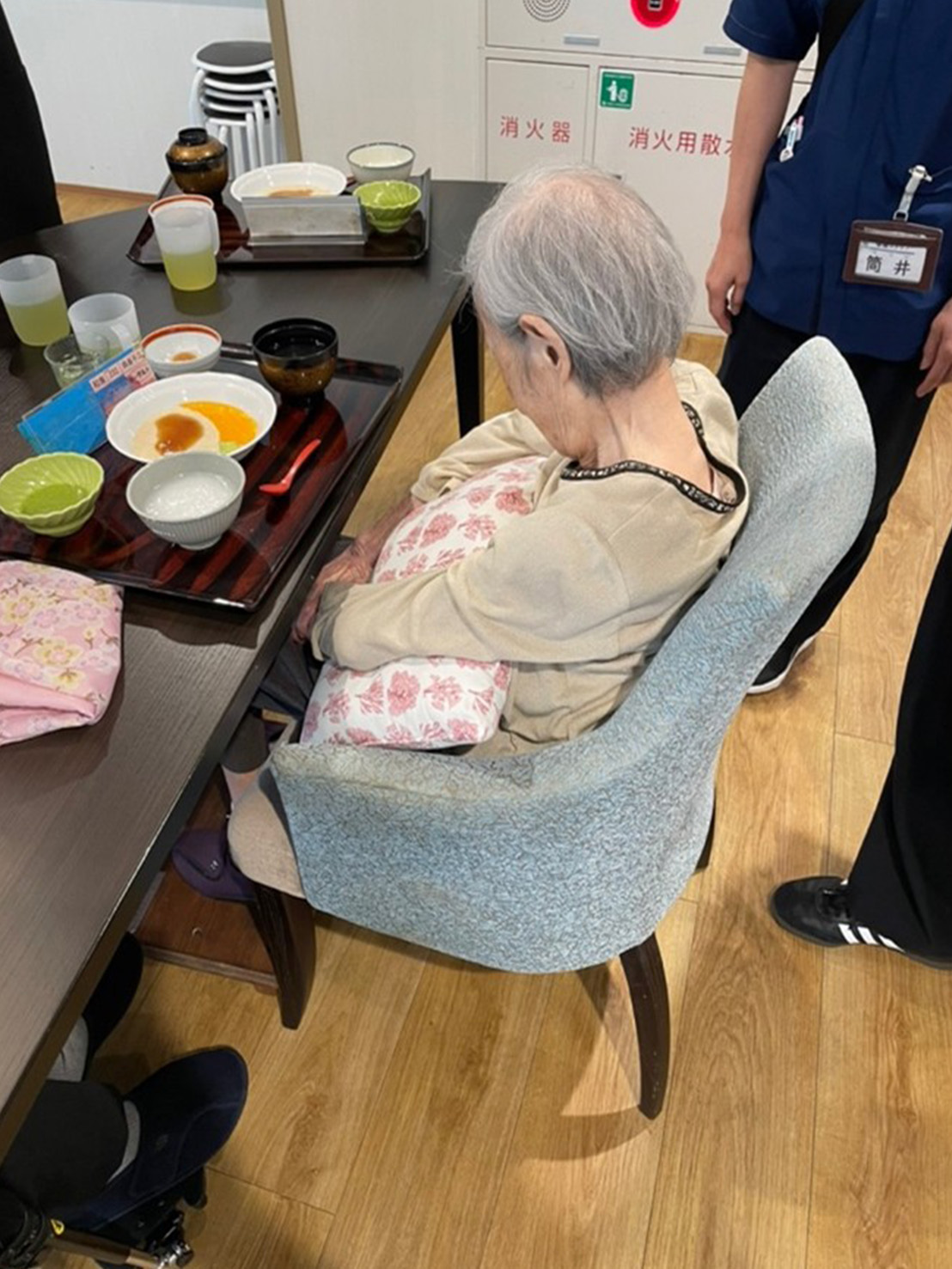 普段の食事姿勢を改善して誤嚥を予防しよう
